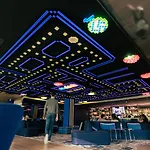Yooma Urban Tour Eiffel Otel 3*