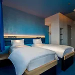 Yooma Urban Tour Eiffel Otel