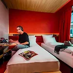 Yooma Urban Tour Eiffel Otel 3*