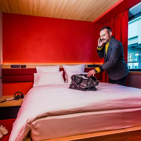 Yooma Urban Tour Eiffel 巴黎