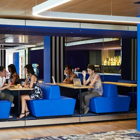 Yooma Urban Tour Eiffel Otel 3*