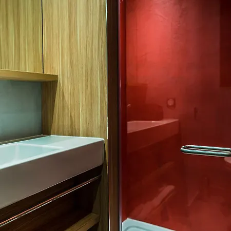 Yooma Urban Tour Eiffel Otel 3*