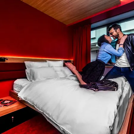 Yooma Urban Tour Eiffel 3*