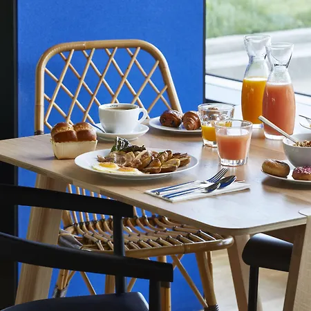 ホテル Yooma Urban Tour Eiffel パリ