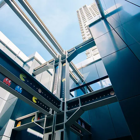 Yooma Urban Tour Eiffel 3* Paris