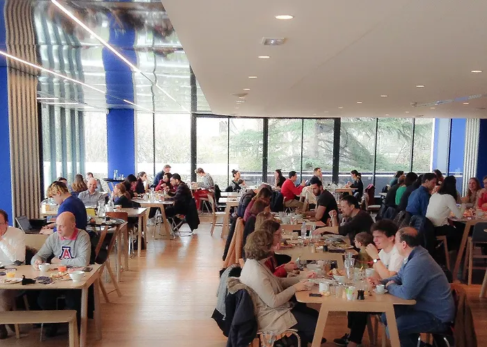 Yooma Urban Tour Eiffel 3* 파리