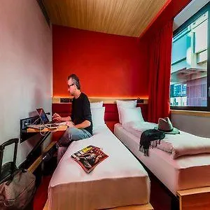 Yooma Urban Tour Eiffel 호텔