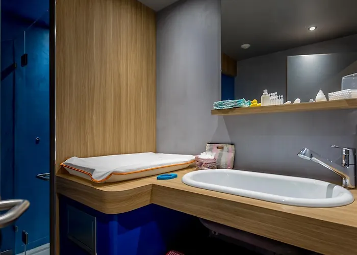 Yooma Urban Tour Eiffel 호텔