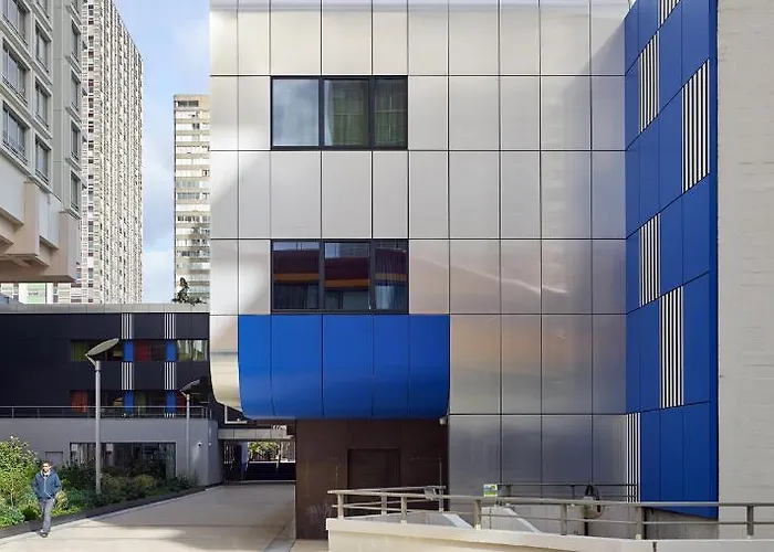 Yooma Urban Tour Eiffel 3* 파리