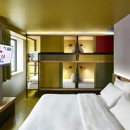Yooma Urban Tour Eiffel Hotel