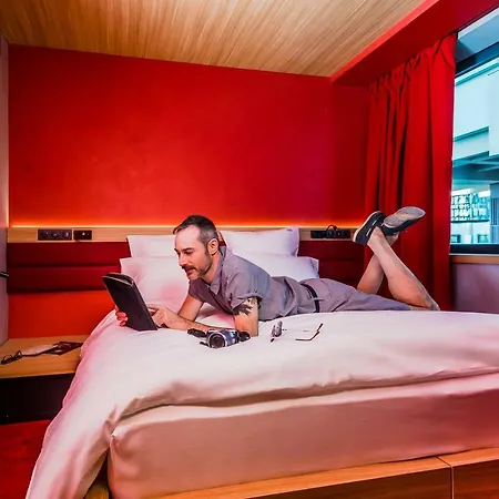 Hotel Yooma Urban Tour Eiffel 3*